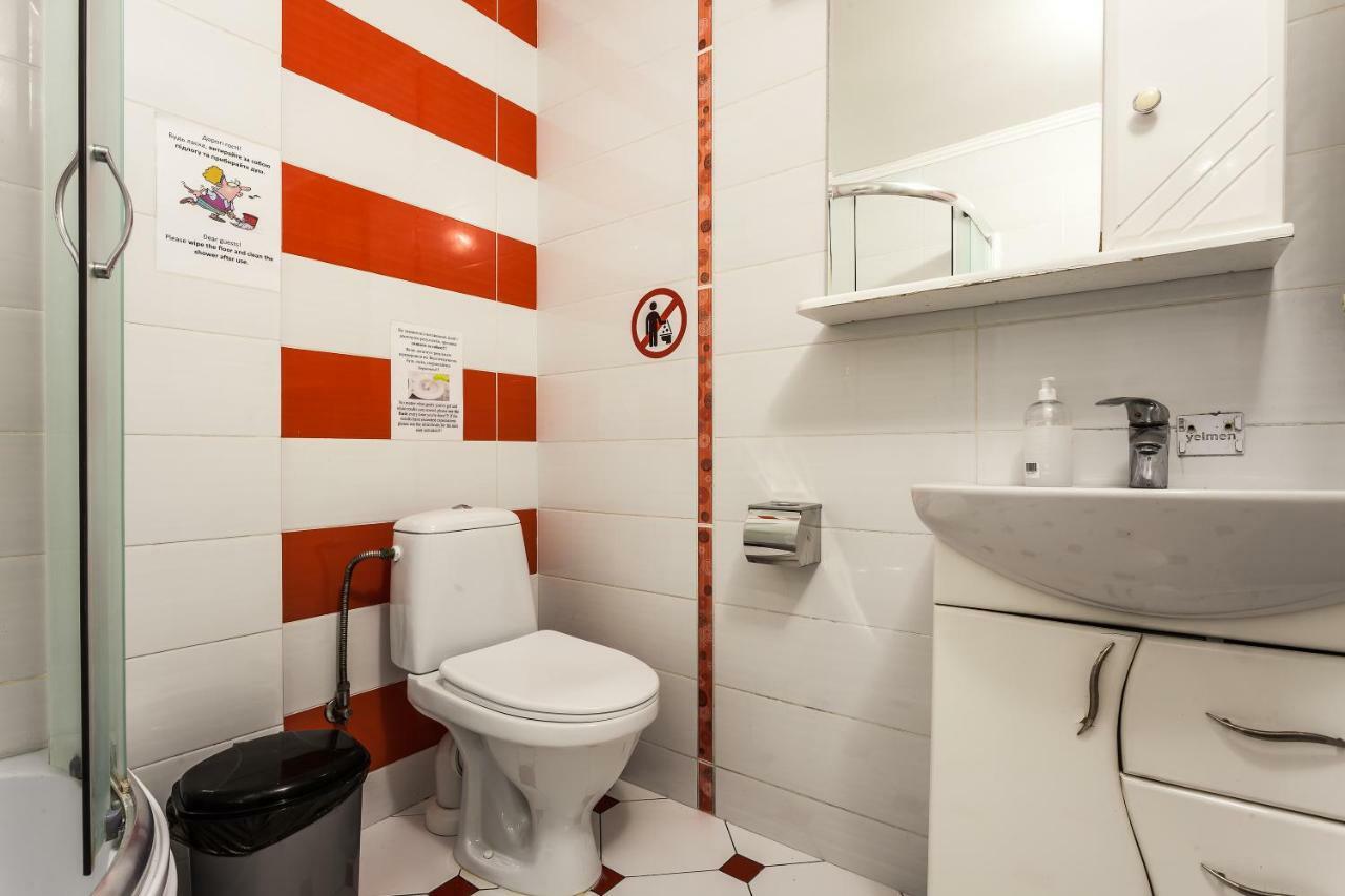 Leosphere Hostel Lviv Exteriör bild